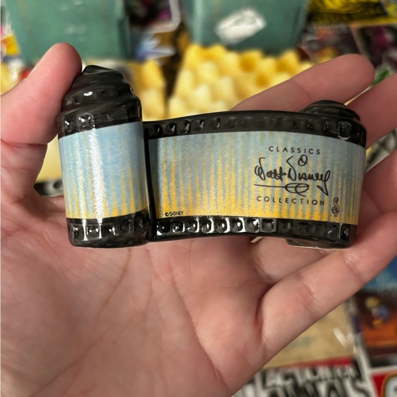 Walt Disney Classics Collection: Three Little Pigs & Mr. Duck Steps Out - Picture 5 of 9